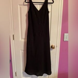 Jones Wear Black Maxi Dress